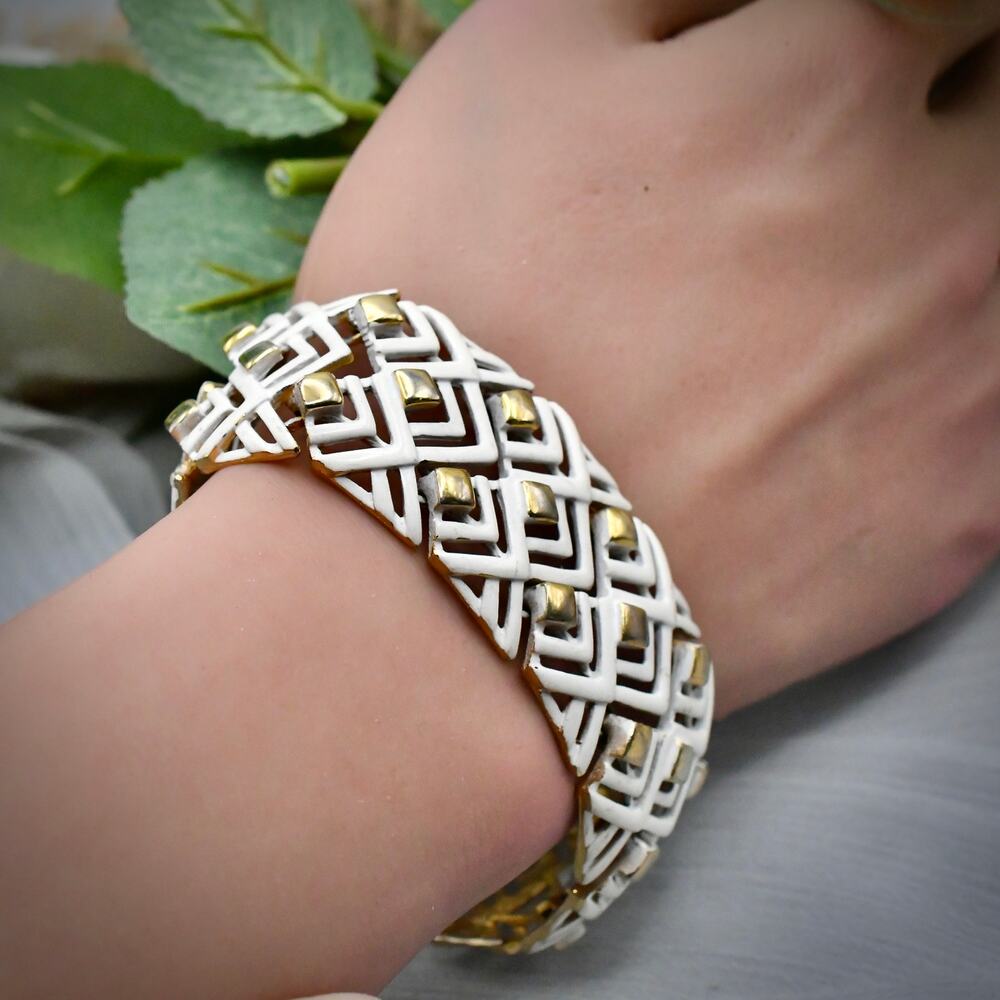 Vintage Monet White Enamel Gold Tone Geometric Chevron Link Bracelet Mid Century